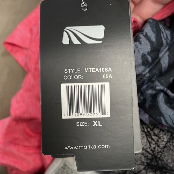 Marika Tek singlet with attached sports bra - Picture 10 of 10